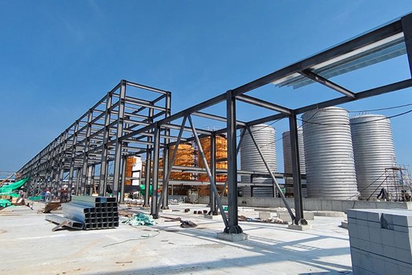 約18億！這一年產(chǎn)20萬(wàn)噸鋰電池電解液項(xiàng)目10月試產(chǎn)