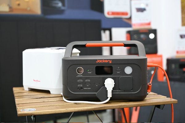 領(lǐng)跑全場景家庭綠電新賽道 華寶新能攜儲能新品亮相IFA 2025