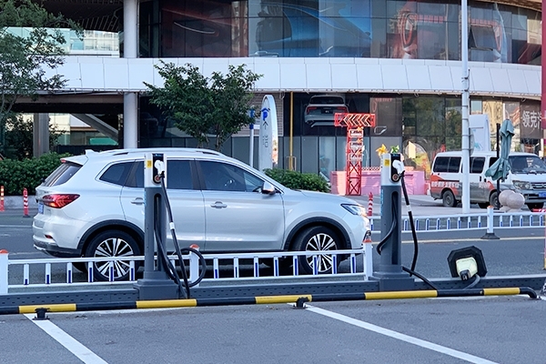 國家統(tǒng)計局：2024年末全國民用新能源車保有量3140萬輛