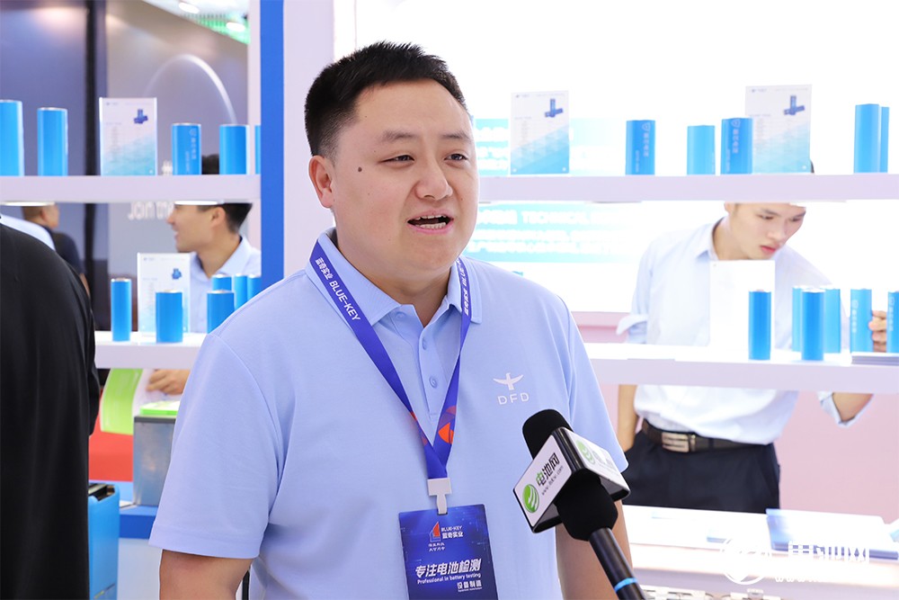 氟基新材料反哺電池：多氟多大圓柱電池顛覆行業(yè)邏輯