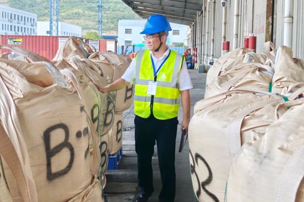 央企引進！我國首批進口鋰電池用再生黑粉原料通關(guān)